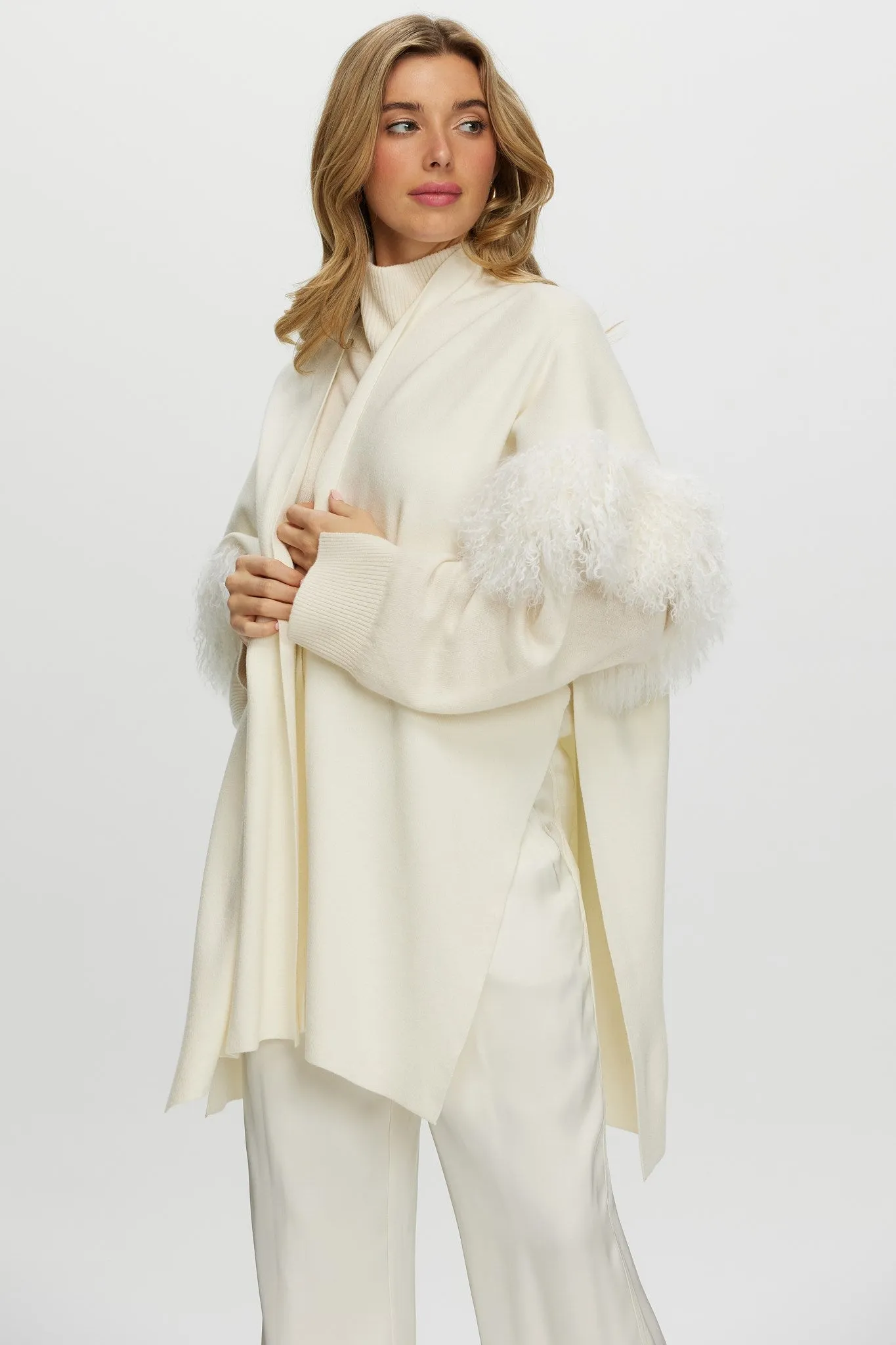 Knit Vest With Select Mongolian Shearling Lamb Trim (Tg)
