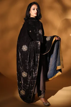 Velvet Ari Dushala